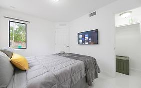 Brand New Duplex 3 Bedroom 2,5 Bathrooms With Parking
